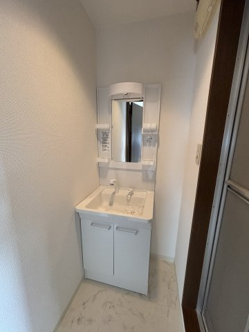 GARDEN TREE岡町の独立洗面台