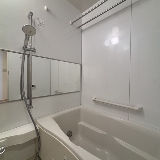 Ｗｈｉｔｅ　Ｔｏｗｅｒ　Ｈａｍａｍａｔｓｕｃｈｏの浴室|※写真は同タイプ住戸です。