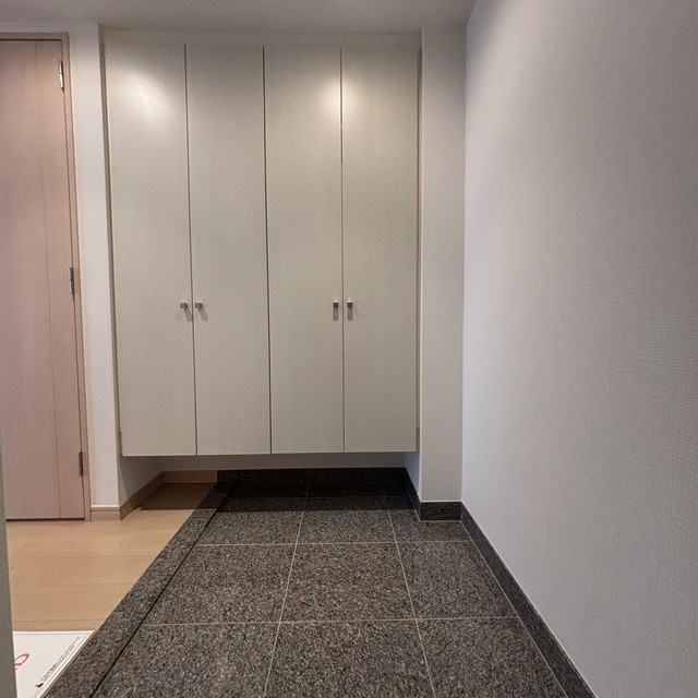 Ｗｈｉｔｅ　Ｔｏｗｅｒ　Ｈａｍａｍａｔｓｕｃｈｏの玄関|※写真は同タイプ住戸です。