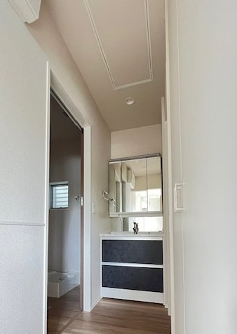 KM　five の洗面所