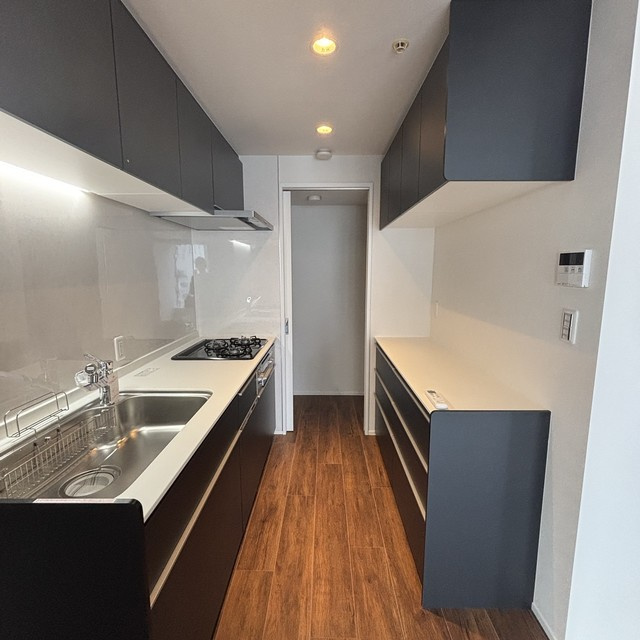 Ｗｈｉｔｅ　Ｔｏｗｅｒ　Ｈａｍａｍａｔｓｕｃｈｏのキッチン|※写真は同タイプ住戸です。