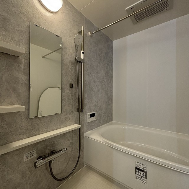 Ｗｈｉｔｅ　Ｔｏｗｅｒ　Ｈａｍａｍａｔｓｕｃｈｏの浴室|※写真は同タイプ住戸です。