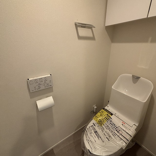 Ｗｈｉｔｅ　Ｔｏｗｅｒ　Ｈａｍａｍａｔｓｕｃｈｏのトイレ|※写真は同タイプ住戸です。