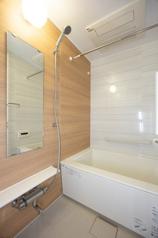 メルクマール京王笹塚レジデンスの浴室|※写真は同タイプ住戸です。