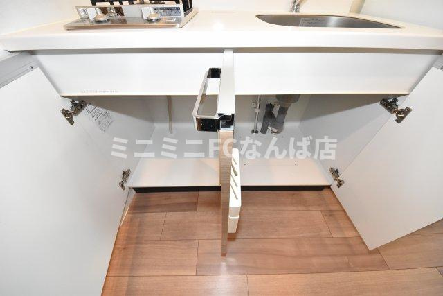 プレサンス難波駅前