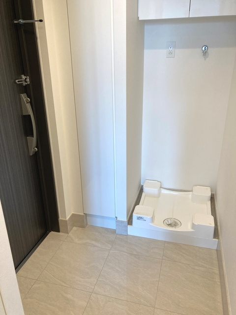 ラテスト白金台の玄関|※写真は同タイプ住戸です。