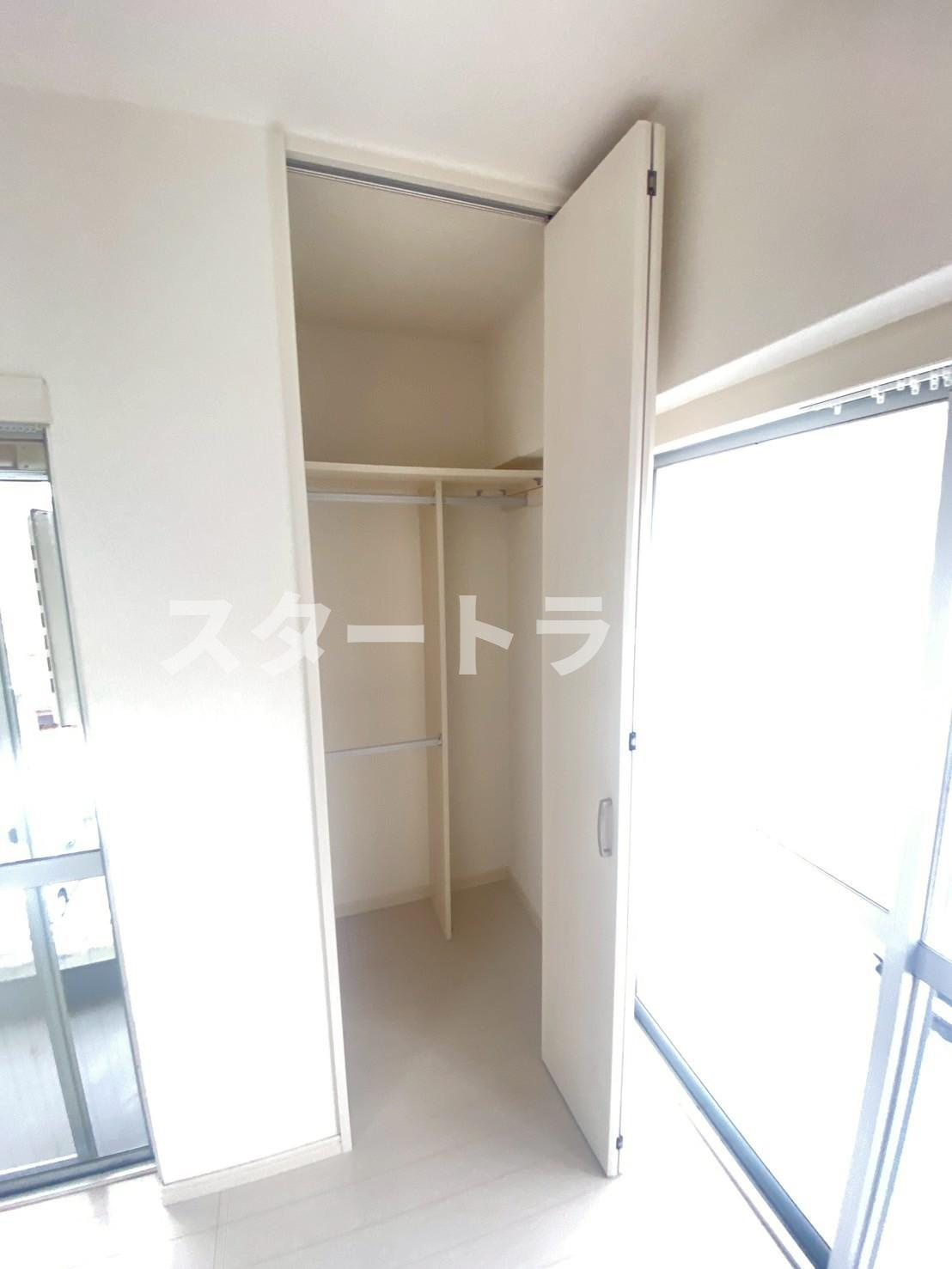 大阪市淀川区新高６丁目の賃貸マンションの収納