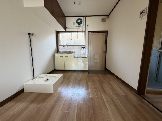 日興マンションの居間・リビング