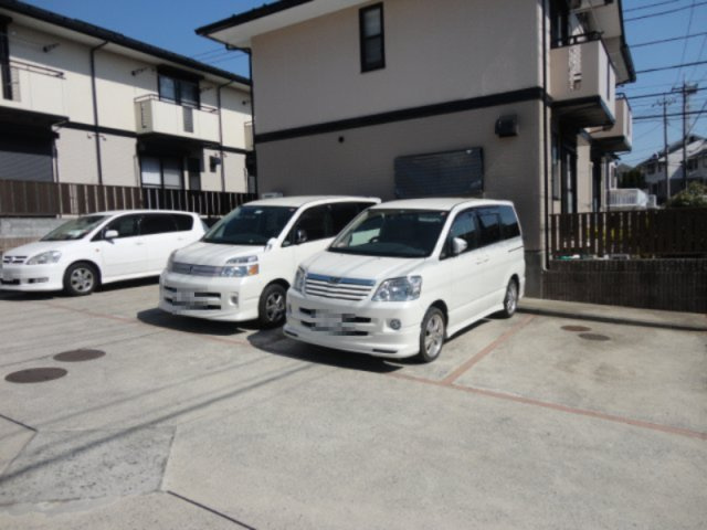 グリーンコーポBの駐車場