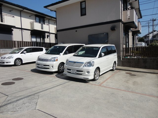 グリーンコーポBの駐車場