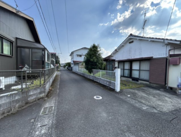 【前面道路含む現地写真】 | 都城市久保原町土地　700万円