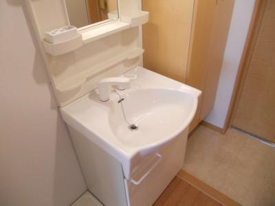 珠光ビル四条大宮の洗面所|シャンプードレッサー