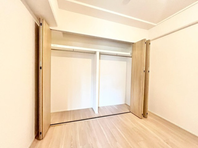 【収納】 | OTCロイヤル千里 | エイブル売買事業部では、箕面市・豊中市・吹田市・池田市・茨木市・高槻市の北摂エリア全域で、物件のご紹介を致しております。北摂エリアにて購入物件をお探しの際は、当社までお問合せ下さいませ。