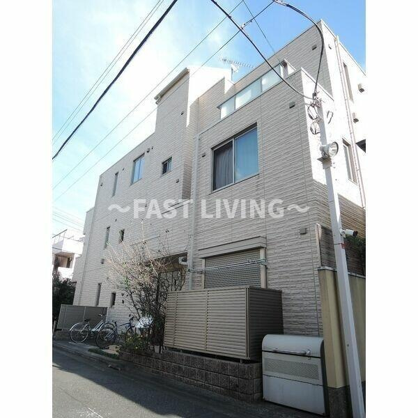 ブリリアント市ケ谷の外観