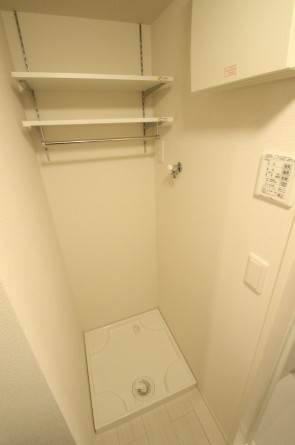 【設備】 | ・コンティニュエ | 室内洗濯機置き場☆