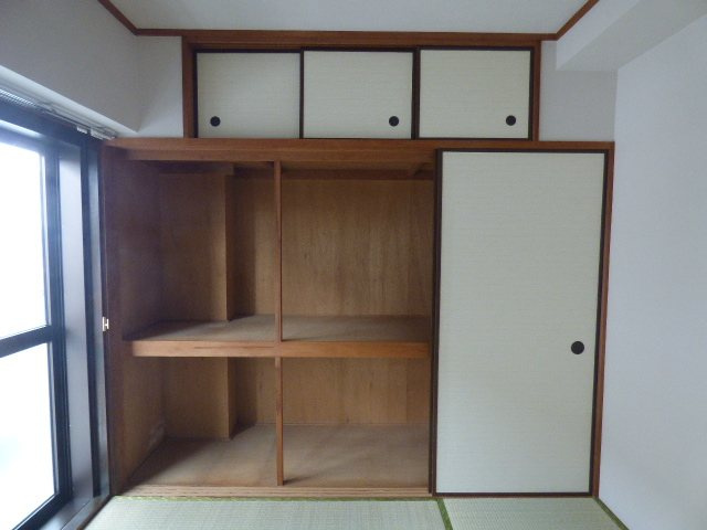 パールコートつきみ野 の収納