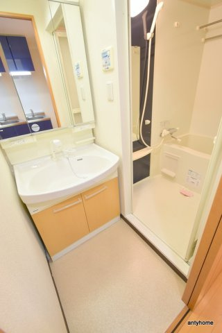 オーキッドレジデンス塚本　仲介手数料無料の洗面所