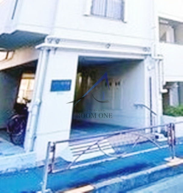 メイゾン南千住のエントランス|エントランスです。