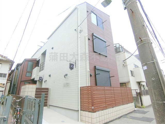 ルノン大鳥居の外観