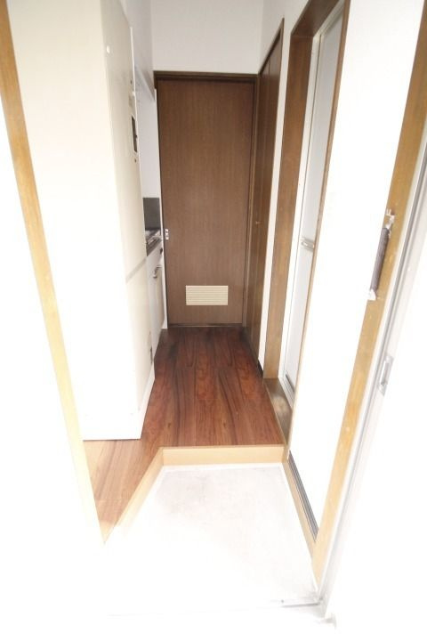 イーストハイツの玄関