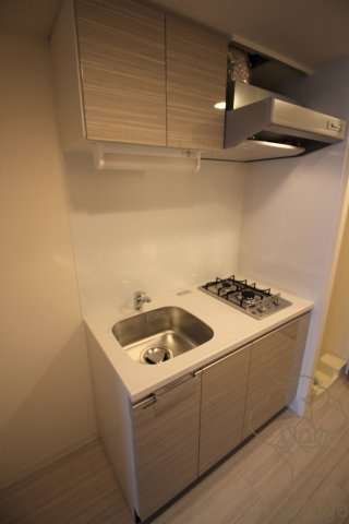 プレサンス梅田東グラッドのキッチン