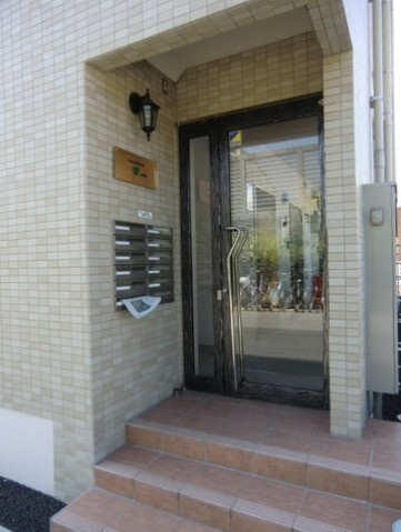 RESIDENCE響のエントランス