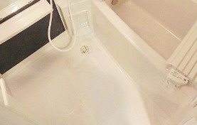 ブランシュール北町の浴室