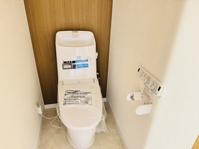 ネオコーポ八王子のトイレ|～新規交換済、暖房温水洗浄機能付きトイレ　冬場は特に嬉しい機能ですね～