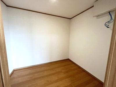 【収納】 | GRAFARE REUSE HOUSE　南区曽池町　売戸建 | 約3.7帖のウォークインクローゼット！
