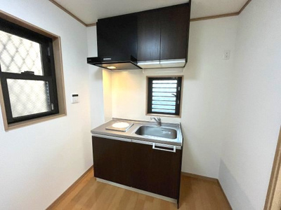 【キッチン】 | GRAFARE REUSE HOUSE　南区曽池町　売戸建 | 1階ミニキッチン