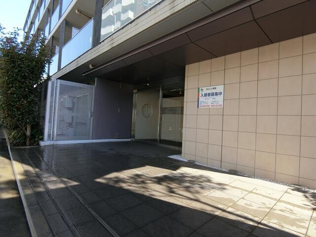 レジデンス雪谷大塚のエントランス|建物の入り口です