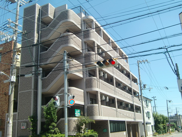 パインテール御影の外観