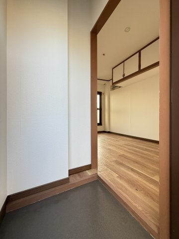 サンアビコ東マンションの玄関