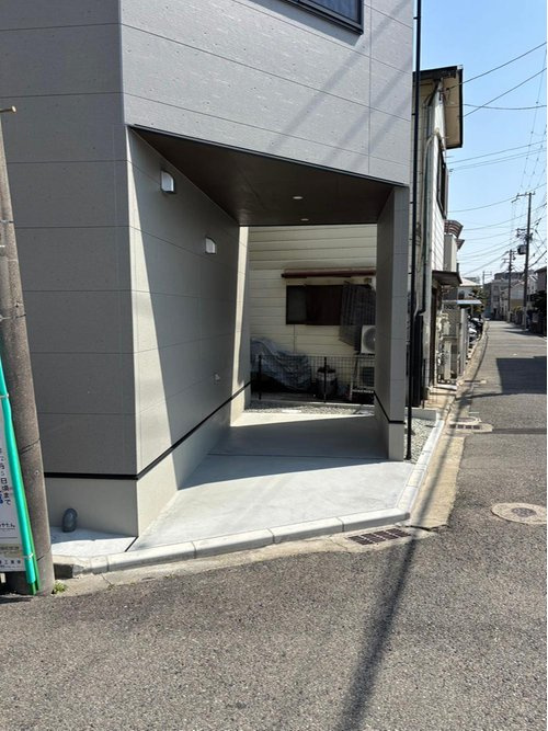 津門稲荷町新築戸建の駐車場