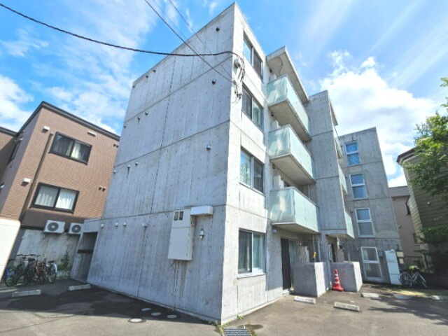 ルヌアージュ東区役所前