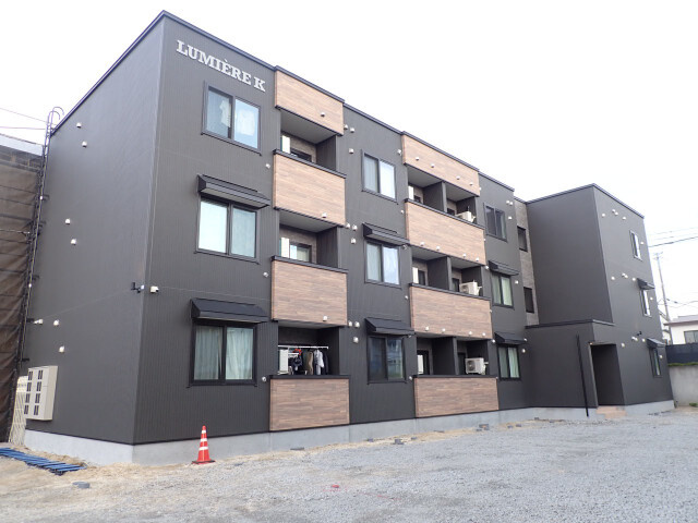 千歳市日の出３丁目のアパート