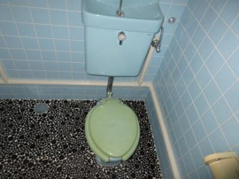 別号室の写真を使用しています。