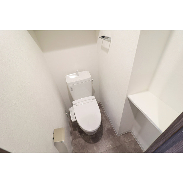 アドバンス大阪クラージュのトイレ|清潔感のあるトイレです