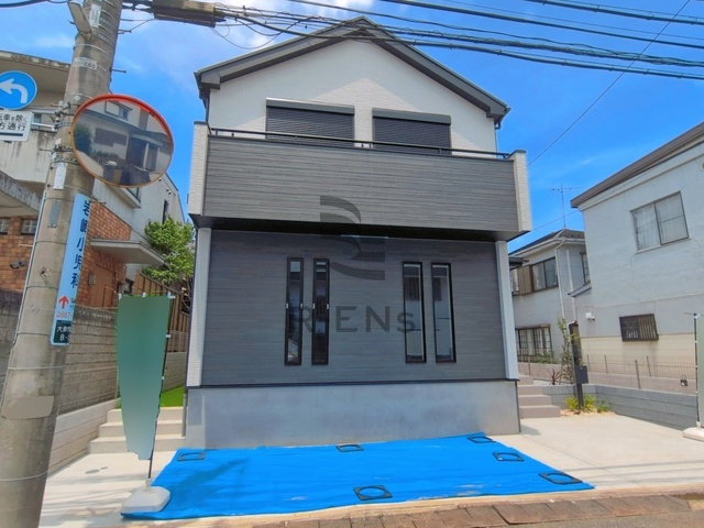 【外観】 | 練馬区大泉学園町８丁目　新築戸建て　A号棟 | 洗練されたフォルムが、暮らしに上質な彩りを添えます