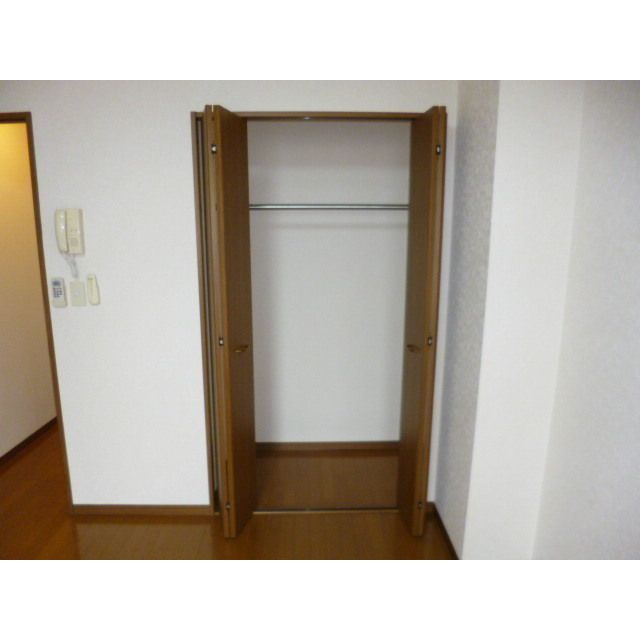 アンプルールフェールエトワール金山の収納