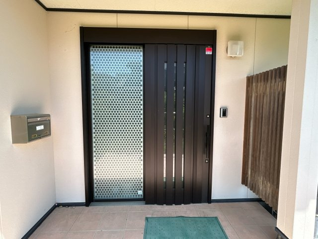 中古戸建　郡山市安積町笹川字北向　安積第三小・安積第二中の玄関|【現況写真】