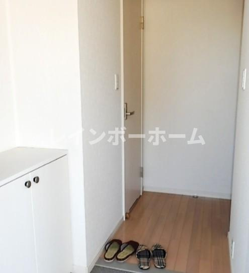 ニューポート北柏【仲介手数料：50％OFF】対象物件！の玄関|きれいな玄関です