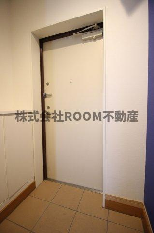 スカイコート大王の玄関|明るい玄関です