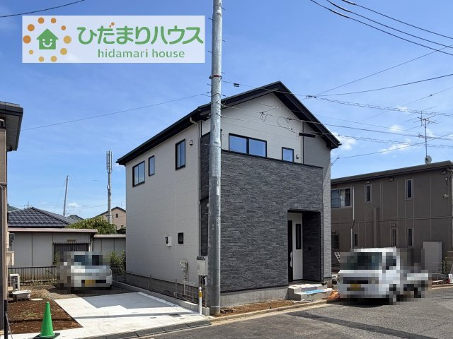 【外観】 | 牛久市田宮6期　新築戸建 | FOOD OFFストッカー牛久ししこ店まで徒歩6分でお買い物に便利な立地♪