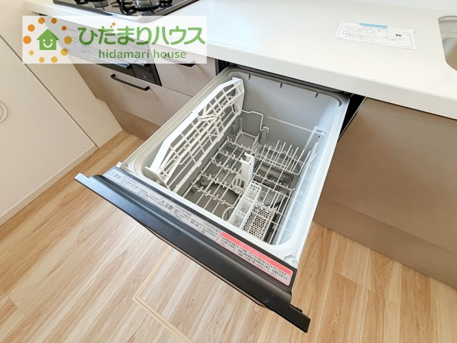 【キッチン】 | 牛久市田宮6期　新築戸建 | 忙しいママをサポートしてくれる食洗器が標準で付いています！