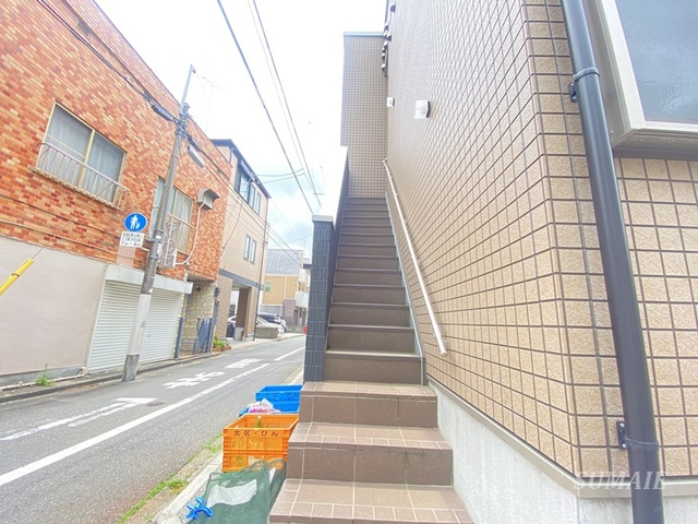 ハーモニーテラス西ヶ原Ⅲのその他|階段です☆