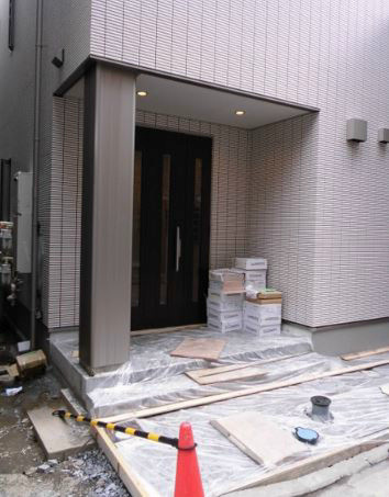 【エントランス】ラ・メールヒダカ関内