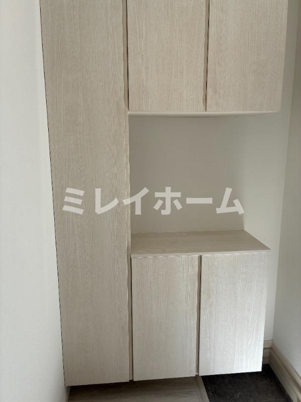 多摩の甘風つむぐ青空のココルの玄関
