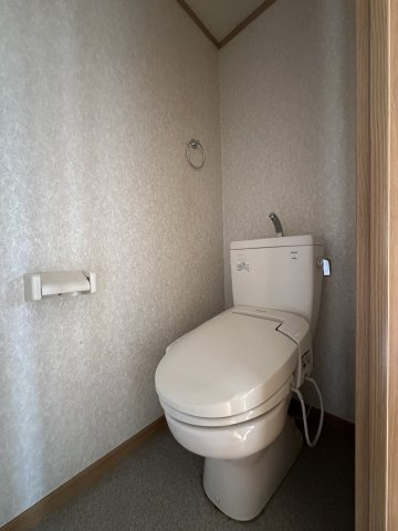 川崎市多摩区菅北浦３丁目の賃貸マンションのトイレ