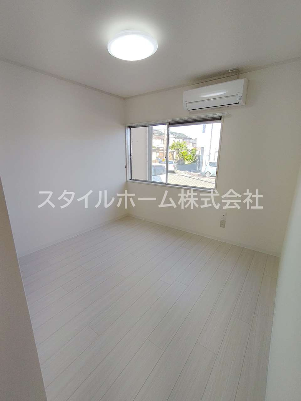 カーサいなりBの内装|別部屋写真です。